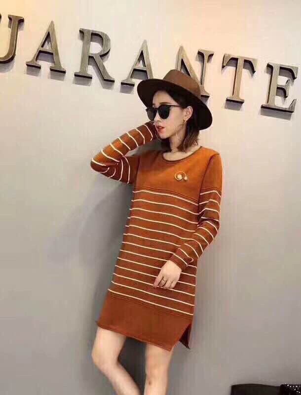 VÁY LEN KẺ NGANG ĐÍNH NGỌC CHẤT MỎNG MỊN LÔNG THỎ.