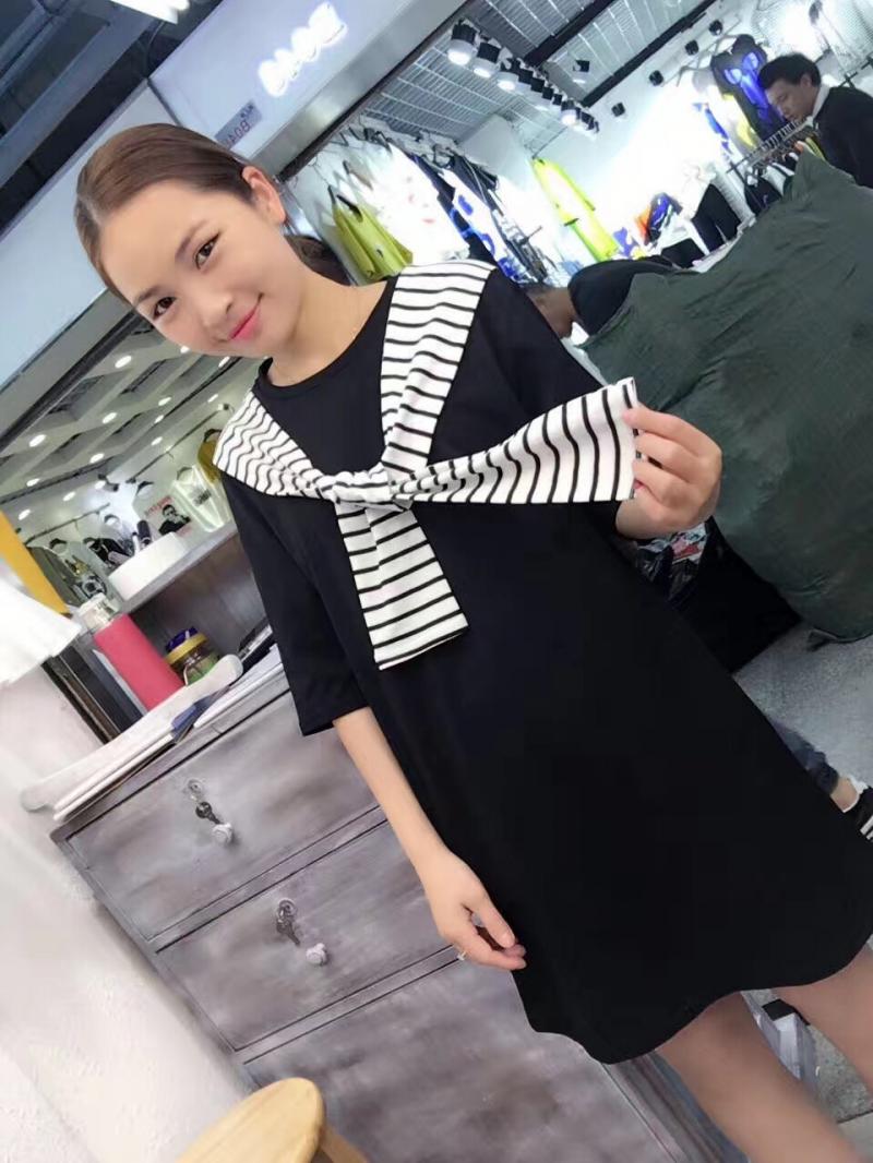 VÁY COTON CỔ KẺ BUỘC KHĂN KẺ