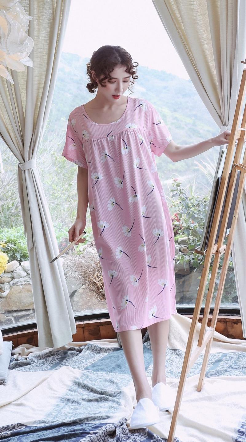 VÁY NGỦ LANH CHO MẸ BẦU FORM RỘNG HOA CÚC KẺ