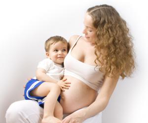 Phụ nữ nên sinh con ở độ tuổi nào để con sinh ra khỏe mạnh?