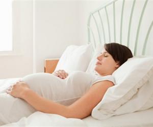 Tư thế ngủ khi mang thai 3 tháng cuối và giữa cho mẹ bầu