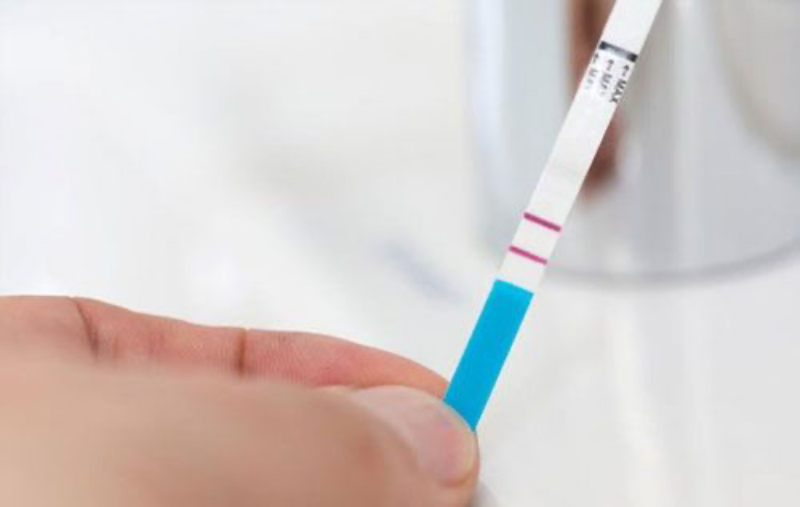 que thử thai 2 vạch