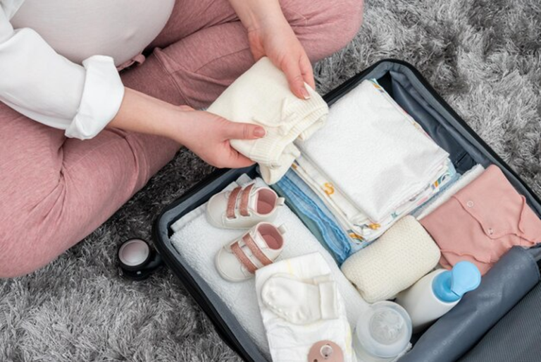 Kinh nghiệm chuẩn bị đồ đi sinh cho mẹ bầu lần đầu: Đủ – gọn – không thừa
