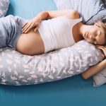 Mẹ bầu có nên nằm nhiều không? Nằm thế nào cho tốt mẹ và bé đều khỏe