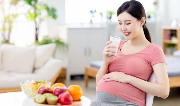 Mẹ bầu có nên uống sữa bầu không? Nên uống loại nào?