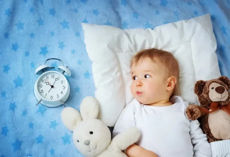 Bé khó ngủ – cách tạo thói quen ngủ giúp con tự ngủ ngoan, không quấy đêm