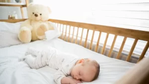 Bé 7 tháng ngủ bao nhiêu là đủ?