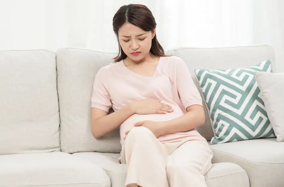 bà bầu đau bụng