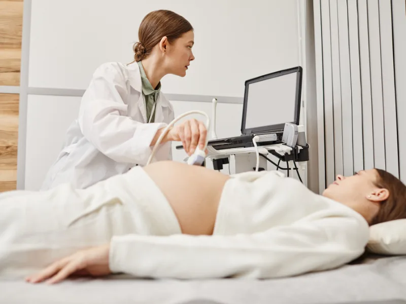 mẹ siêu âm thai 20 tuần