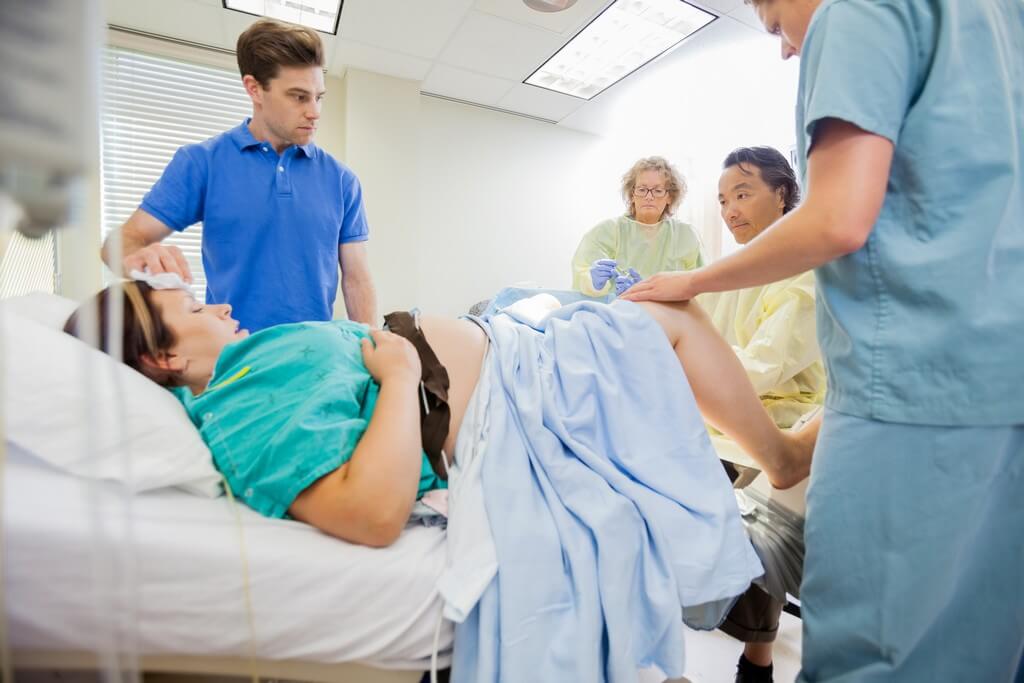 kích sinh nếu cần lúc thai 40 tuần tuổi