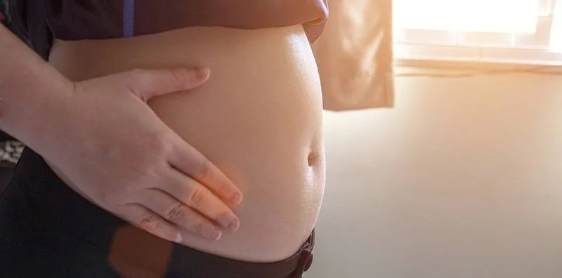 thai 8 tuần bụng mẹ vẫn chưa to quá