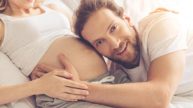 thai máy ít hoạt động bố mẹ cần theo dõi