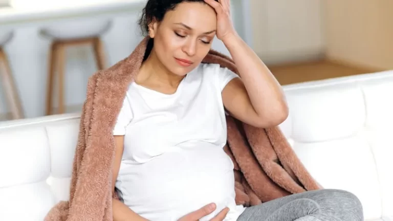 Thiếu máu khi mang thai: dấu hiệu nhận biết và cách bổ sung sắt an toàn cho mẹ bầu