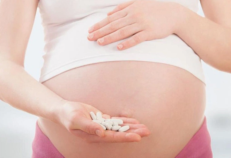 không lạm dụng vitamin trong quá trình mang thai
